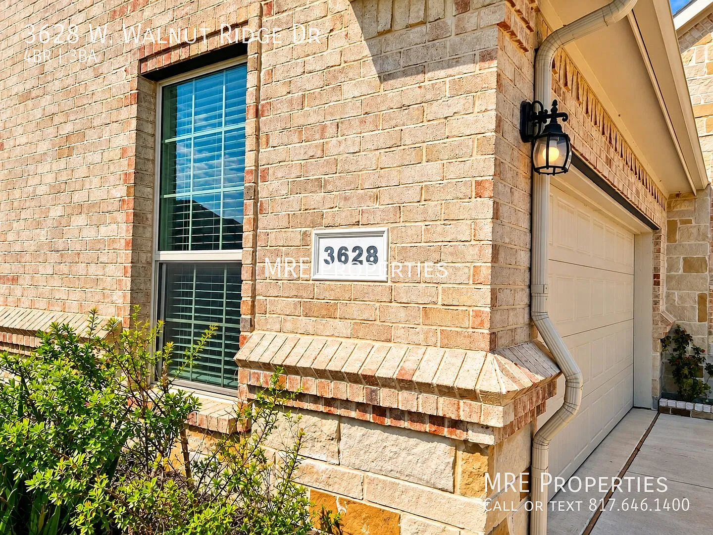 Stunning 4-Bedroom Home with Modern Finishes & Spacious Backyard — Photo 4