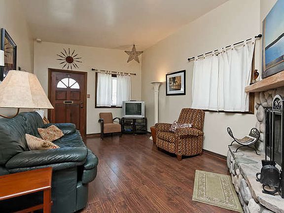 2nd image of 1344 Hanover Ln