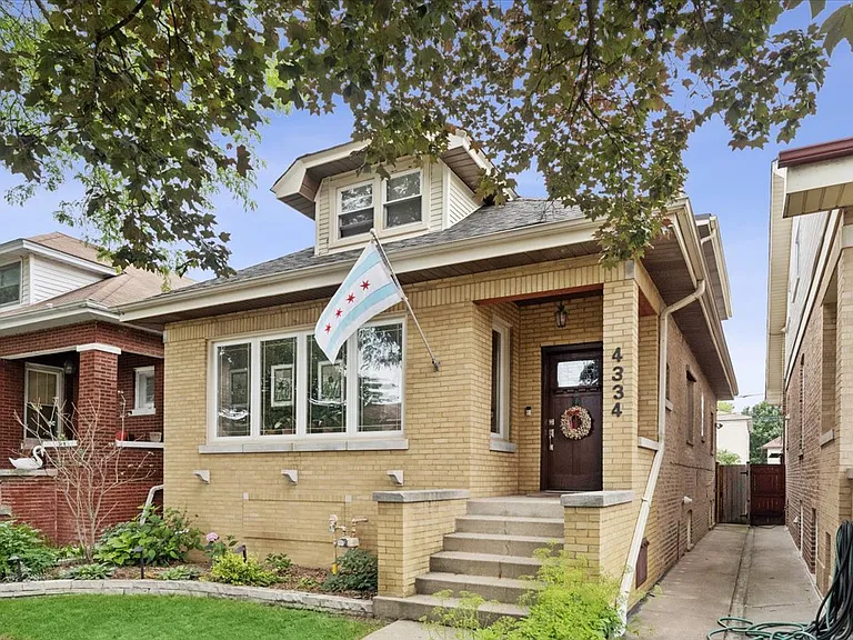 4334 N Mason Ave — Photo 1