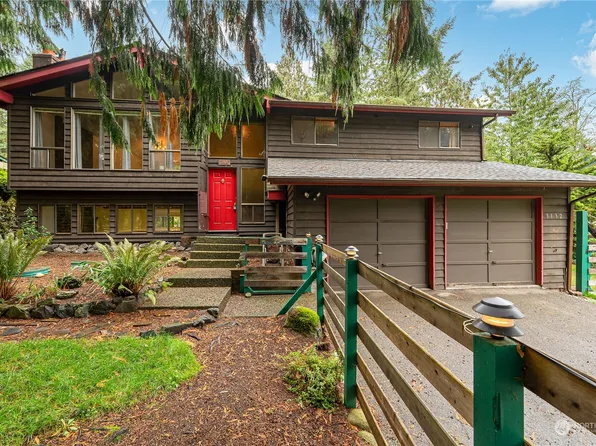 3132 Locker Road SE, Port Orchard, WA 98366