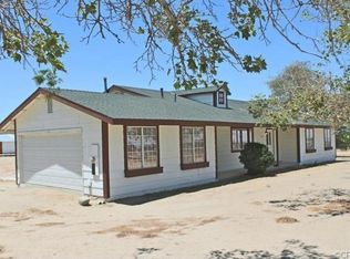 11226 Sheep Creek Rd, Phelan, CA 92371