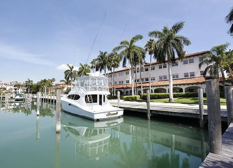 19117 Fisher Island Dr #19117 — Photo 55