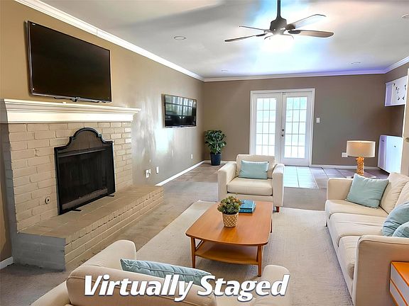 3rd image of 111 Trentwood Cir