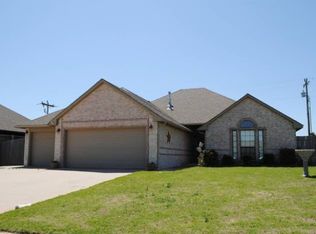 1350 W Onyx Way, Mustang, OK 73064