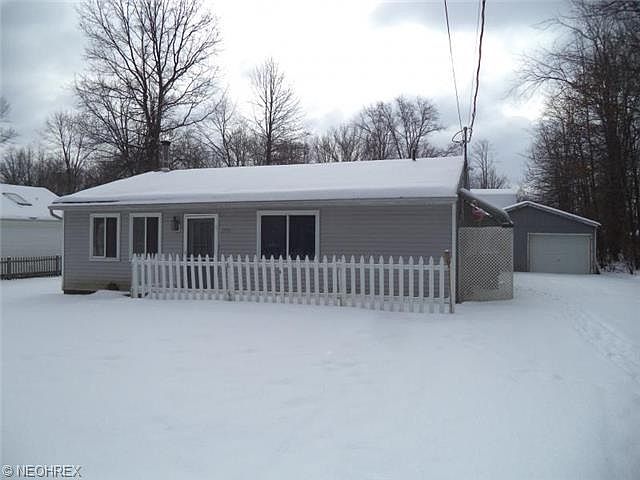 1st image of 17551 Lakewood Ave