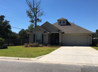 2591 Fiddlers Cir, Cantonment, FL 32533