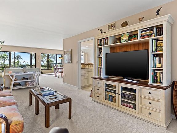 4th image of 1605 Middle Gulf Dr Unit 225