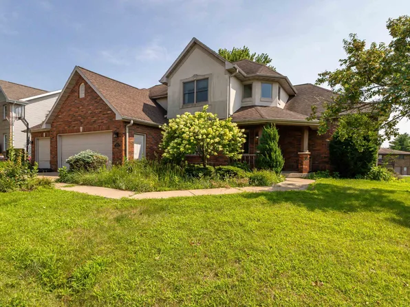 982 Barbaralee Dr, Dubuque, IA 52003