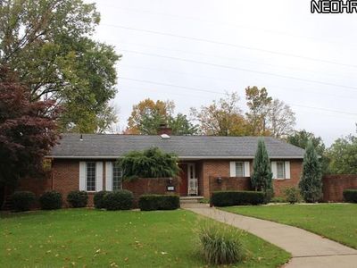 2404 Bur Oak St NE, Canton, OH, 44705