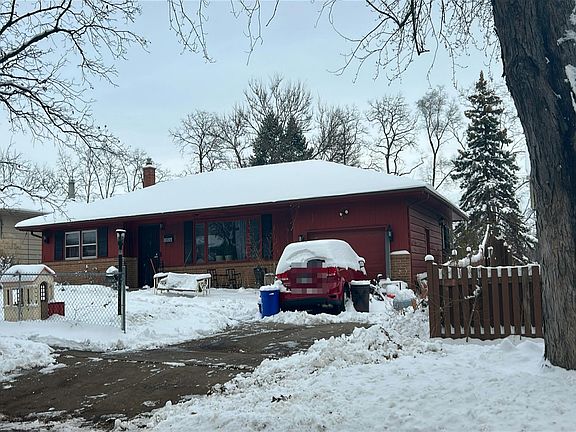 2nd image of 3824 Shirley Rd