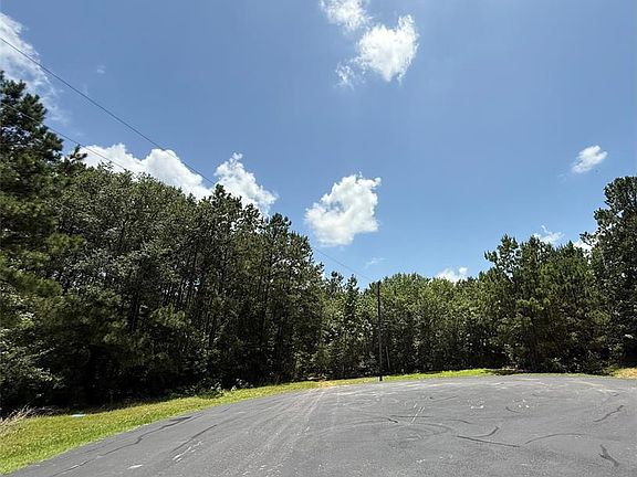 5th image of 17647 Julianne Dr