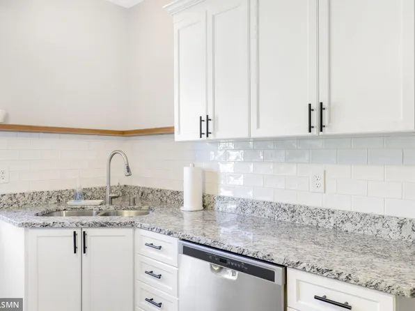 6310 W 33rd St, Saint Louis Park, MN 55416