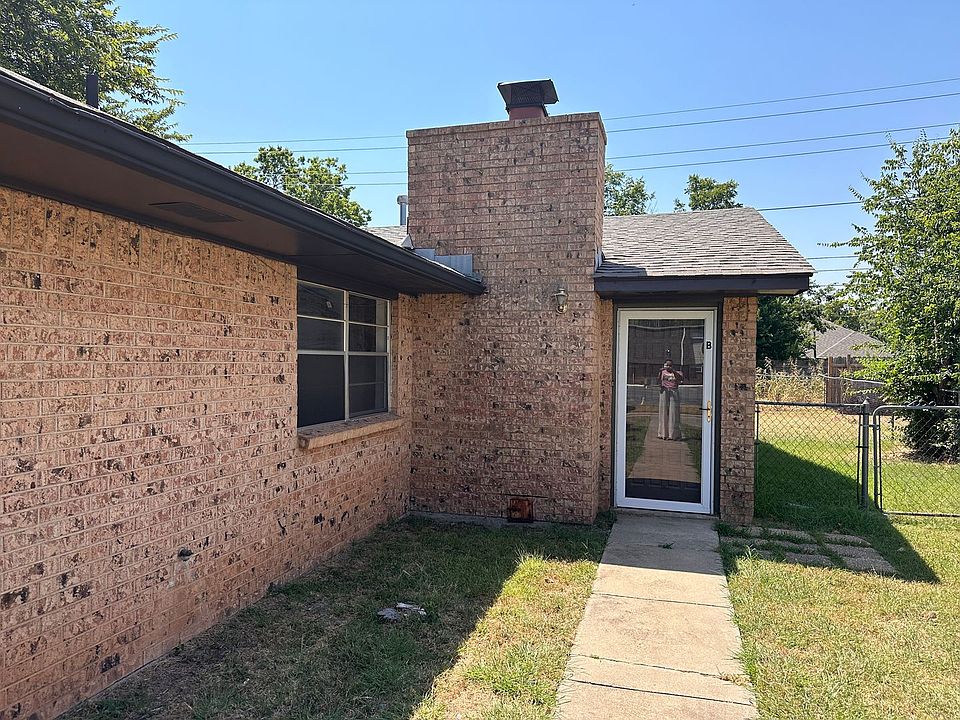 1st image of 4806 NW Motif Manor Blvd