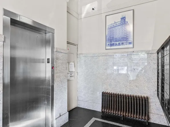 165 Duane Street image 27 of 29