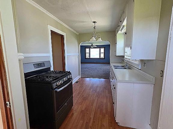4th image of 109 N Armstrong Rd