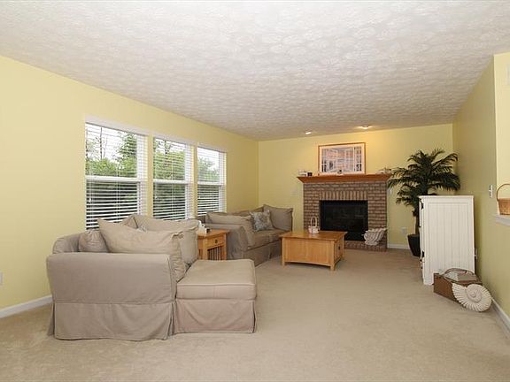 4th image of 6444 Ashdale Ct