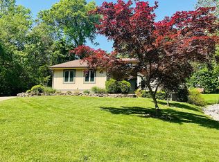 3960 Wood Castle Rd, Evansville, IN 47711