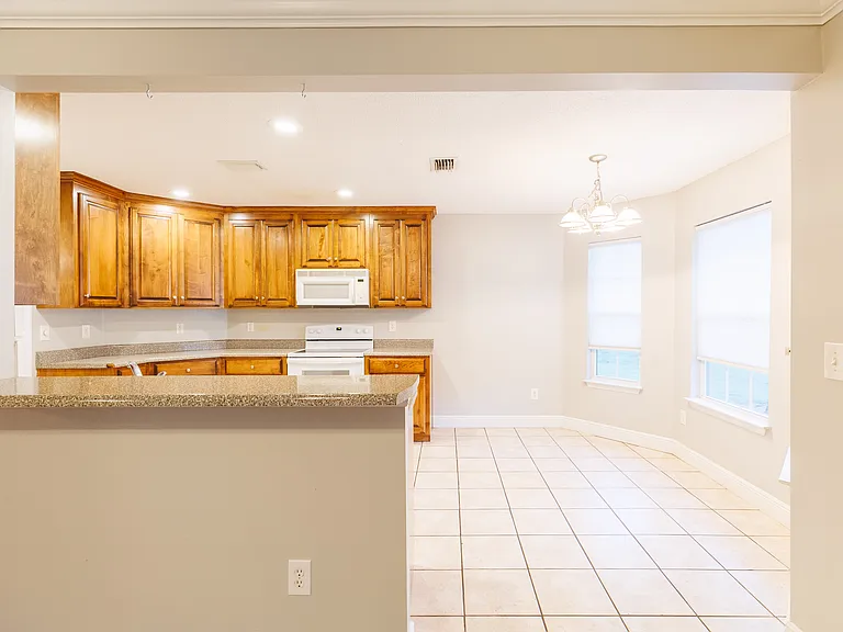 76 Brookfield Dr — Photo 13