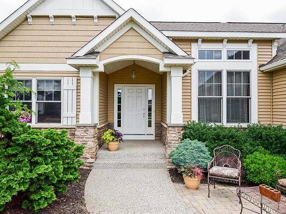 5th image of 13046 Acacia Dr