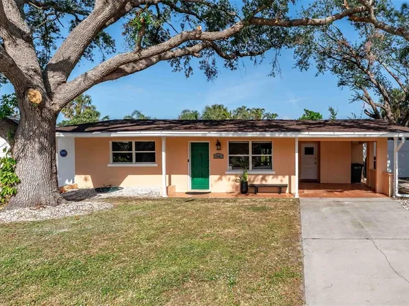 1841 Buccaneer Dr, Sarasota, FL 34231