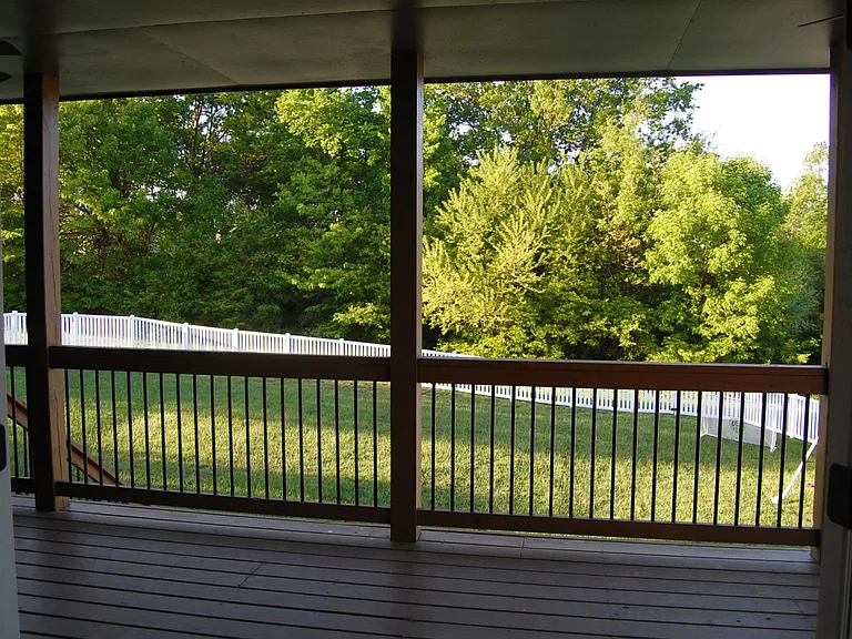 1403 Nottingham Dr — Photo 6