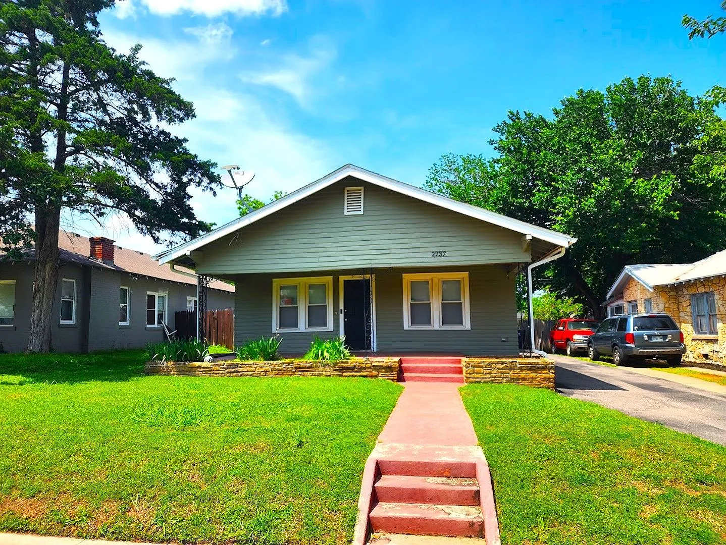 3 Bed 1 Bath & Covered Parking In Youngs Englewood Add Nw Okc — Photo 2