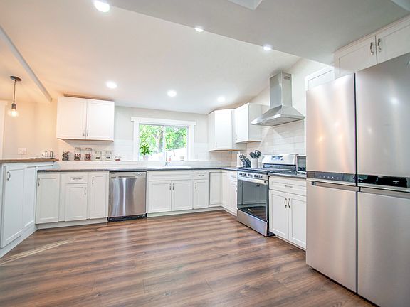 3rd image of 26316 W Rollins Rd