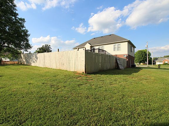 3rd image of 2761 Shepherds Ct