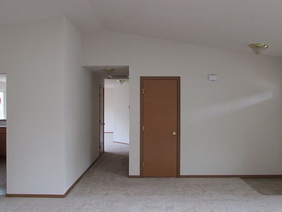 3rd image of 13210 109th Avenue Ct E