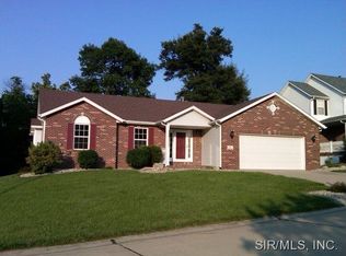 149 Oaklawn Dr, Glen Carbon, IL