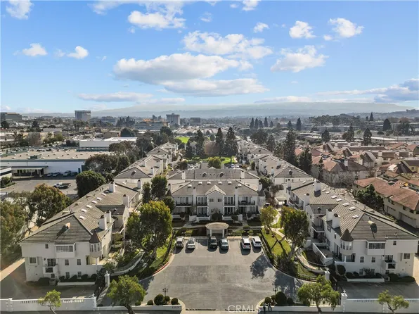 4298 Spencer St, Torrance, CA 90503