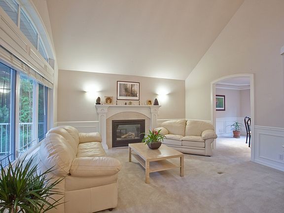 3rd image of 18015 NE 143rd Pl