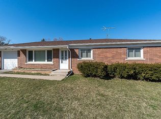 203 Tucker St, Hiawatha, IA 52233