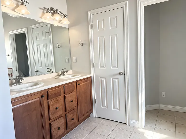 1303 Priscilla Dr — Photo 19