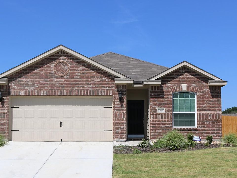 1st image of 200 Cottonwood Dr