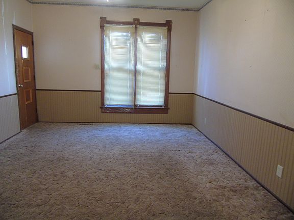 2nd image of 688 G St
