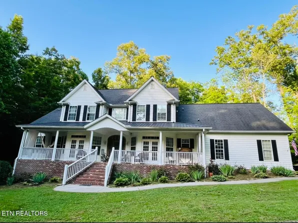 7733 Rosie Ln, Strawberry Plains, TN 37871