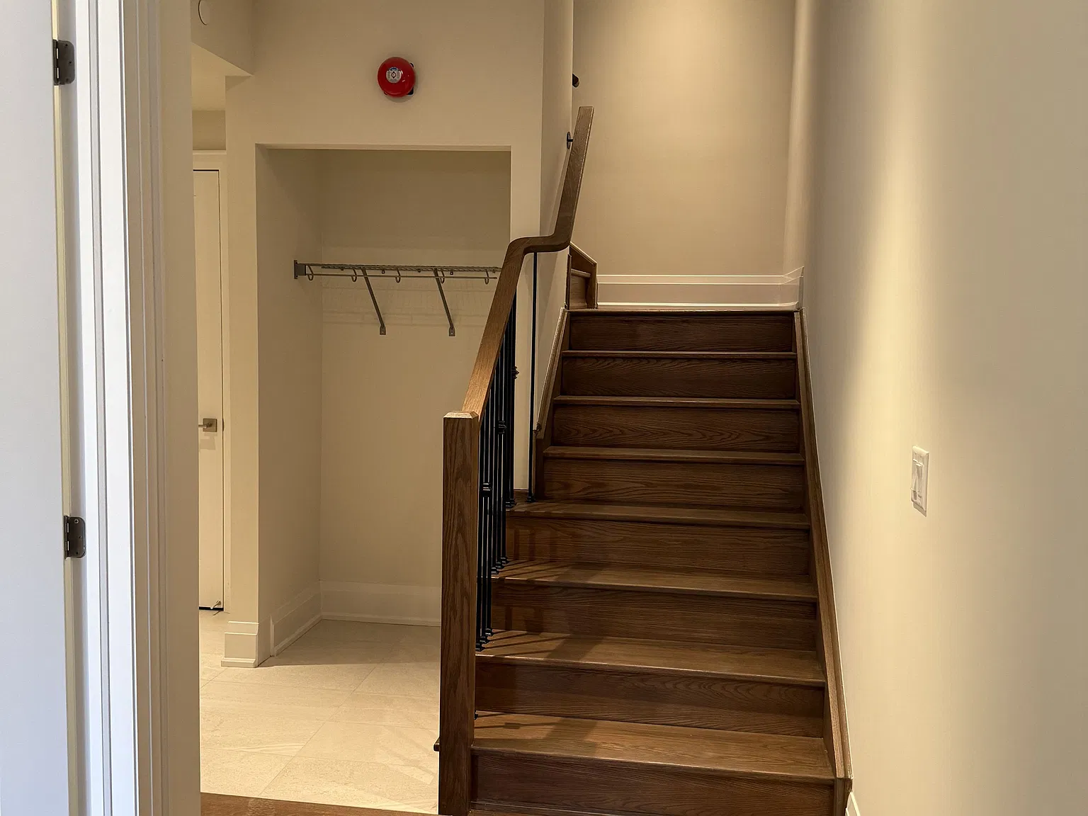 3 bed, $3,800 — Photo 2