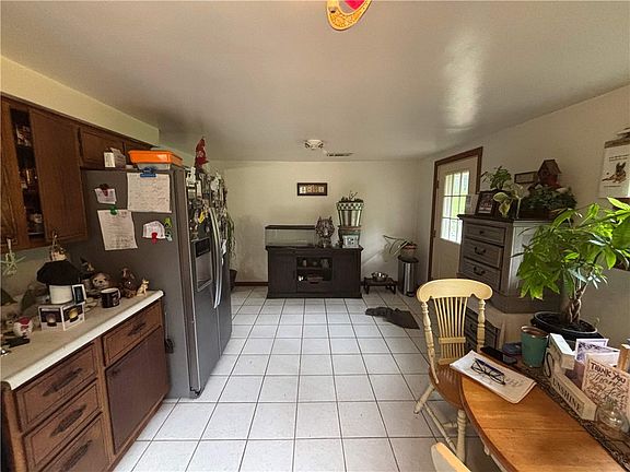 5th image of 121 Cumer Rd