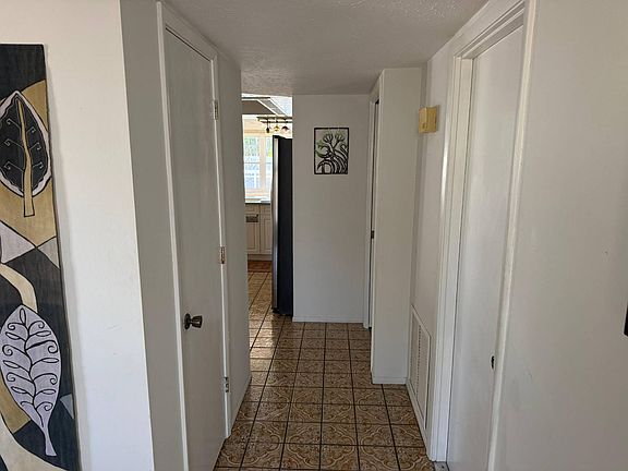 4th image of 433 Darling Dr