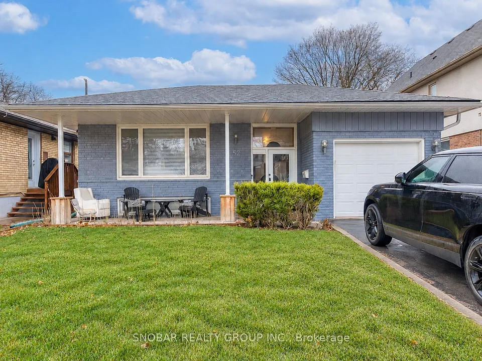 52 Decarie Cir