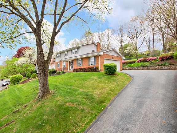 5th image of 2657 Willowlawn St