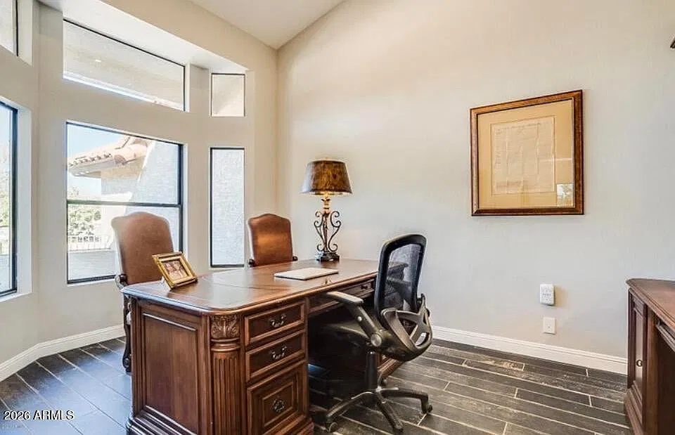 3 bed, 2.5 bath, 2331 sqft, $3,499 — Photo 2
