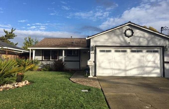 College Dr SJ Ca 95128
