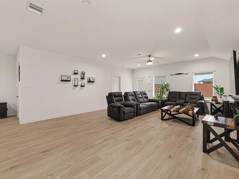 30518 White Cliff Ct — Photo 9