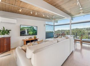 6733 Snake Rd, Oakland, CA 94611