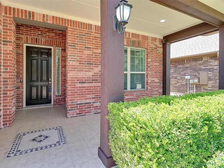 3009 Silvergrass Cv — Photo 3
