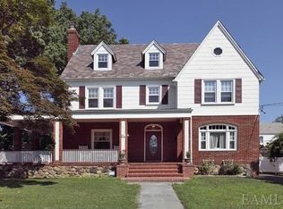 24 Elizabeth St, Port Chester, NY 10573