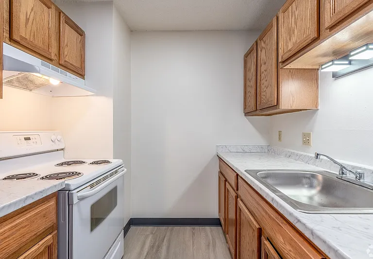 186 Morningside Dr #11 — Photo 5