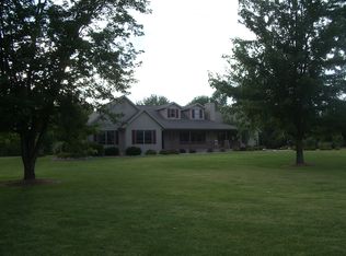 6921 N Gleaner Rd, Freeland, MI 48623